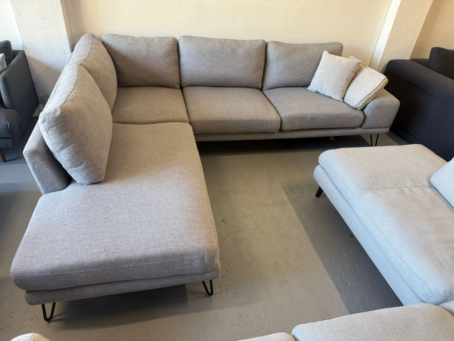 ⭐️Focus on L shape left hand chaise | Pre-owned – Steam cleaned | SYDNEY WIDE DELIVERY