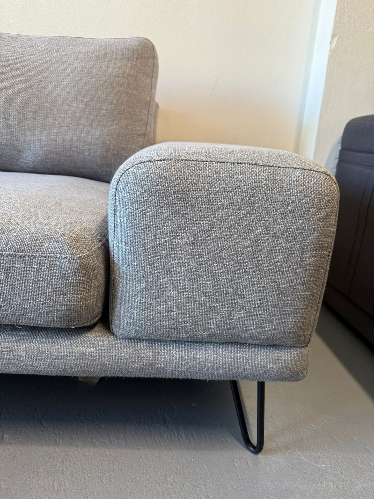 ⭐️Focus on L shape left hand chaise | Pre-owned – Steam cleaned | SYDNEY WIDE DELIVERY