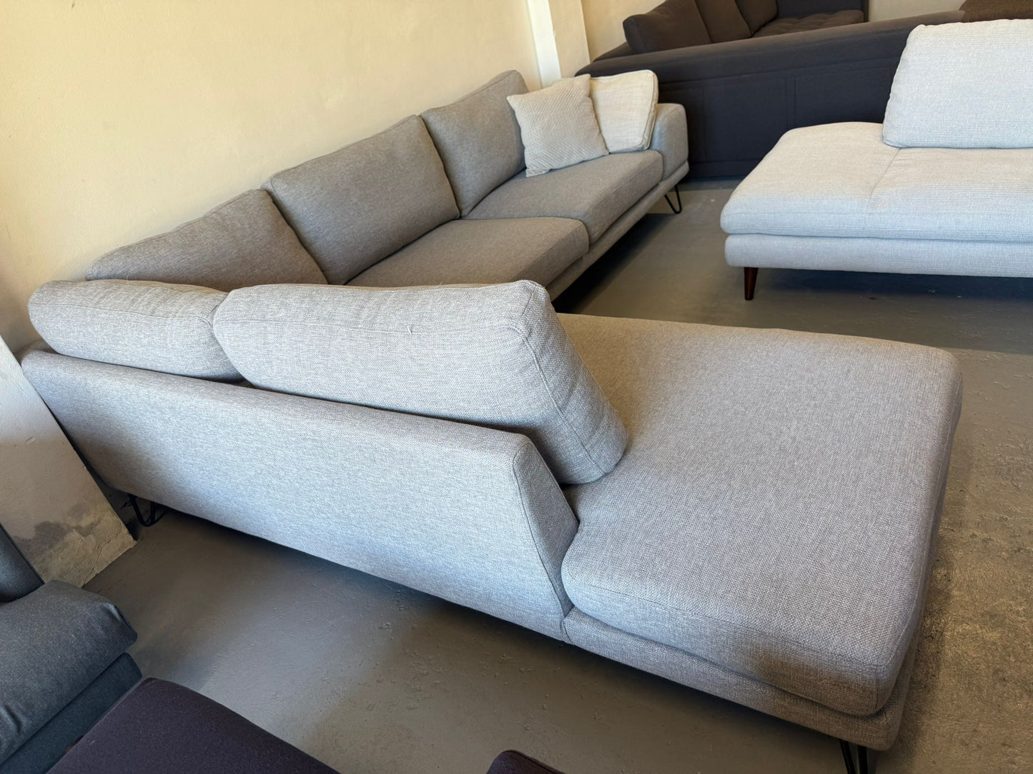 ⭐️Focus on L shape left hand chaise | Pre-owned – Steam cleaned | SYDNEY WIDE DELIVERY