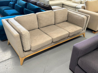 ⭐️ Freedom 3 seater Sofa | Pre-owned – Steam cleaned | SYDNEY WIDE DELIVERY