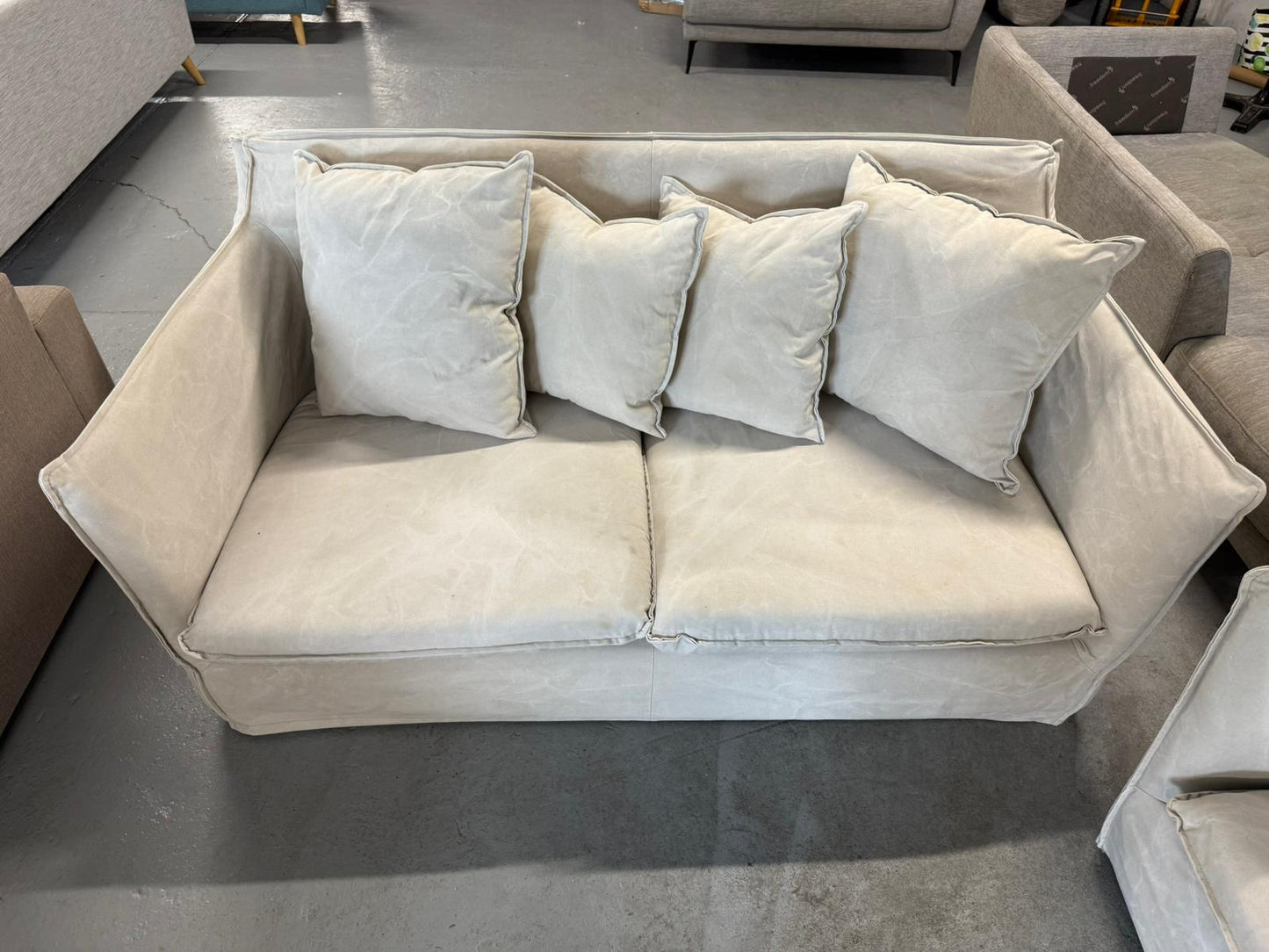 ⭐️ Como 2 seater | Pre-owned – Steam cleaned | SYDNEY WIDE DELIVERY