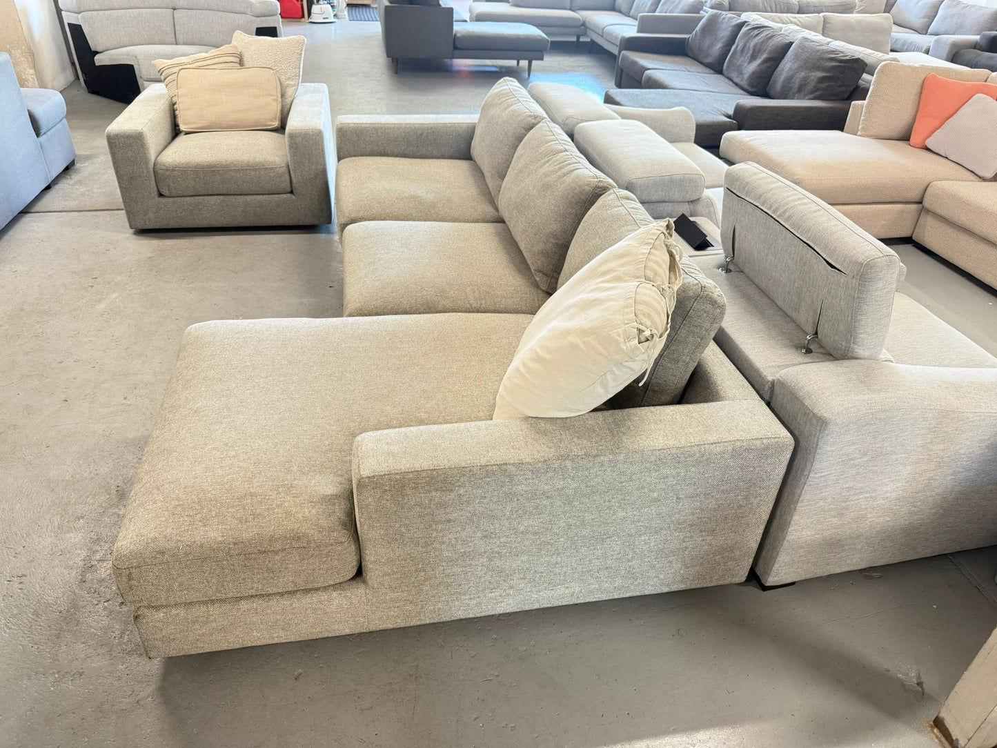 ⭐️ Grey L shape + rotating arm chair | Pre-owned – Steam cleaned | SYDNEY WIDE DELIVERY