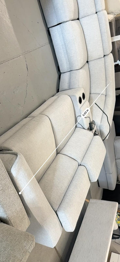 ⭐️ Harvey Norman Electric recliner | Pre-owned – Steam cleaned | SYDNEY WIDE DELIVERY