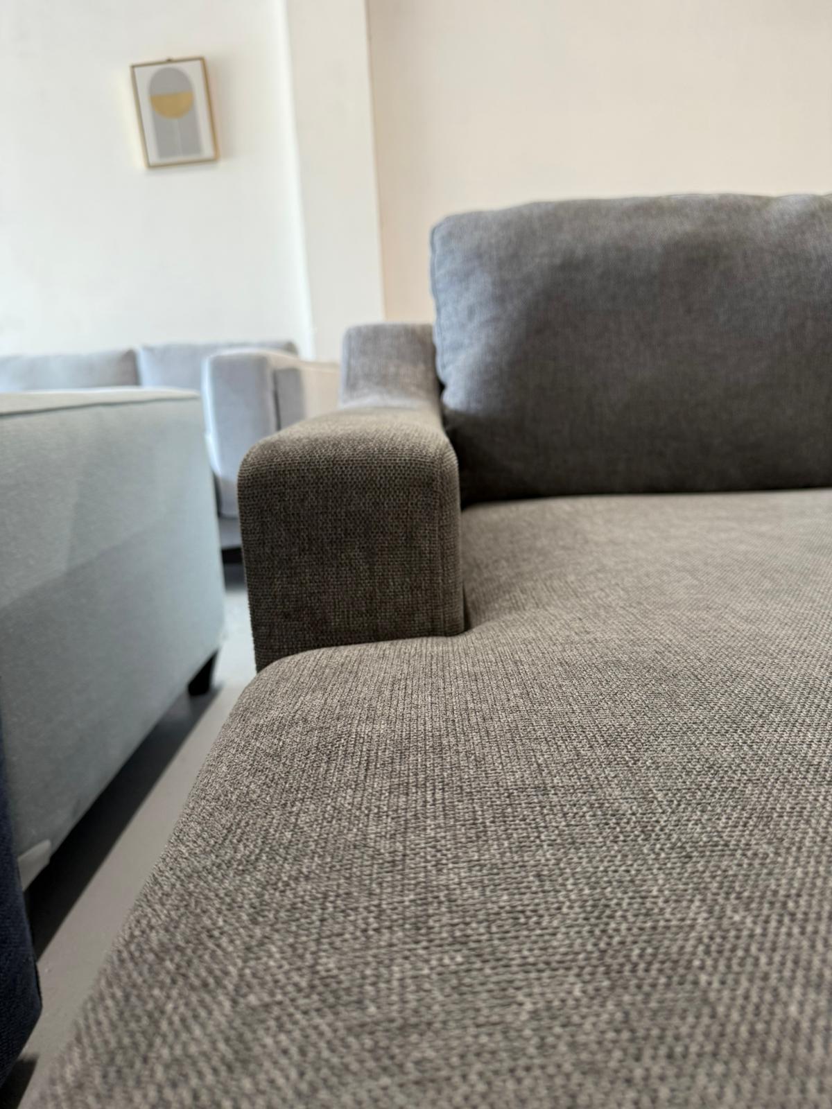 ⭐️ Nick Scali Charcoal L-shape Sofa | Pre-owned – Steam cleaned | SYDNEY WIDE DELIVERY