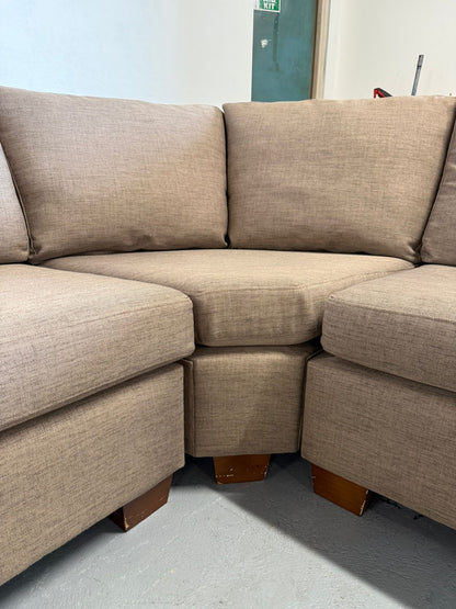 ⭐️Jackson & Co seven seater couch | Pre-owned – Steam cleaned | SYDNEY WIDE DELIVERY