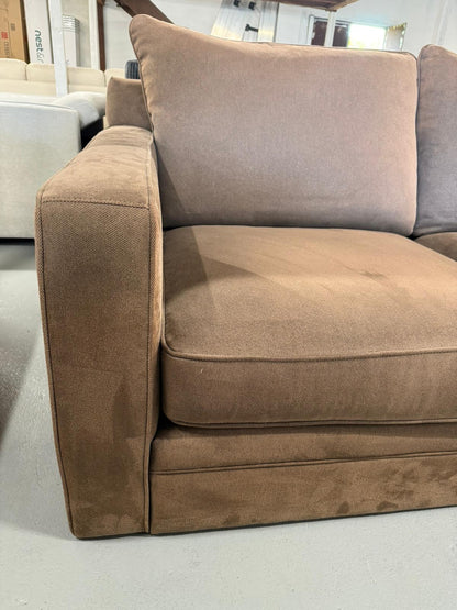 ⭐️ Freedom 2 seater  Sofa | Pre-owned – Steam cleaned | SYDNEY WIDE DELIVERY