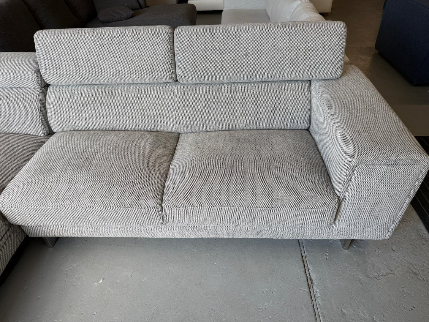 ⭐️ Nick Scali adjustable headrest sofa | Pre-owned – Steam cleaned | SYDNEY WIDE DELIVERY