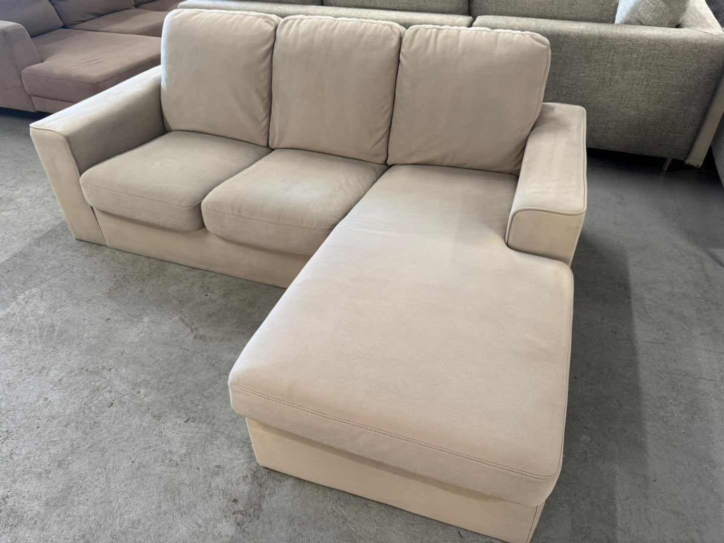 ⭐️ Beige reversible chaise L-shape Sofa | Pre-owned – Steam cleaned | SYDNEY WIDE DELIVERY