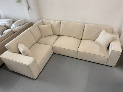 🌟 Nest Nook Beige Velora Couch – BRAND NEW 🌟