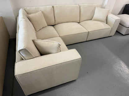 🌟 Nest Nook Beige Velora Couch – BRAND NEW 🌟