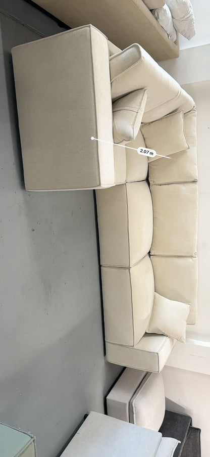 🌟 Nest Nook Beige Velora Couch – BRAND NEW 🌟