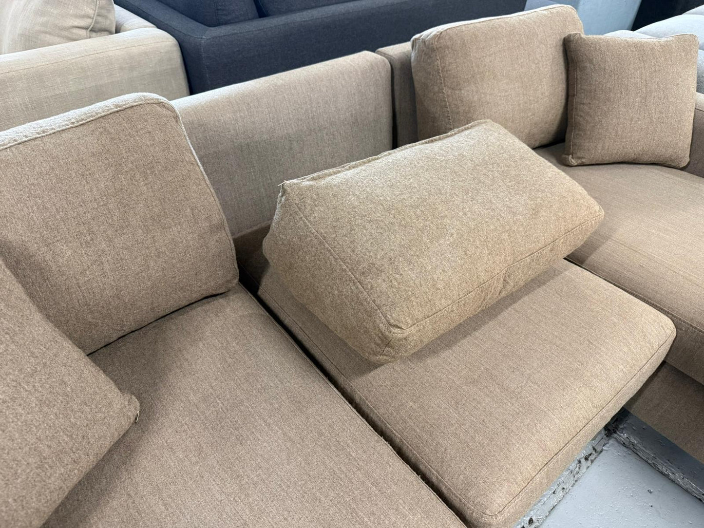⭐️ Mocha L shape lounge  | Pre-owned – Steam cleaned | SYDNEY WIDE DELIVERY