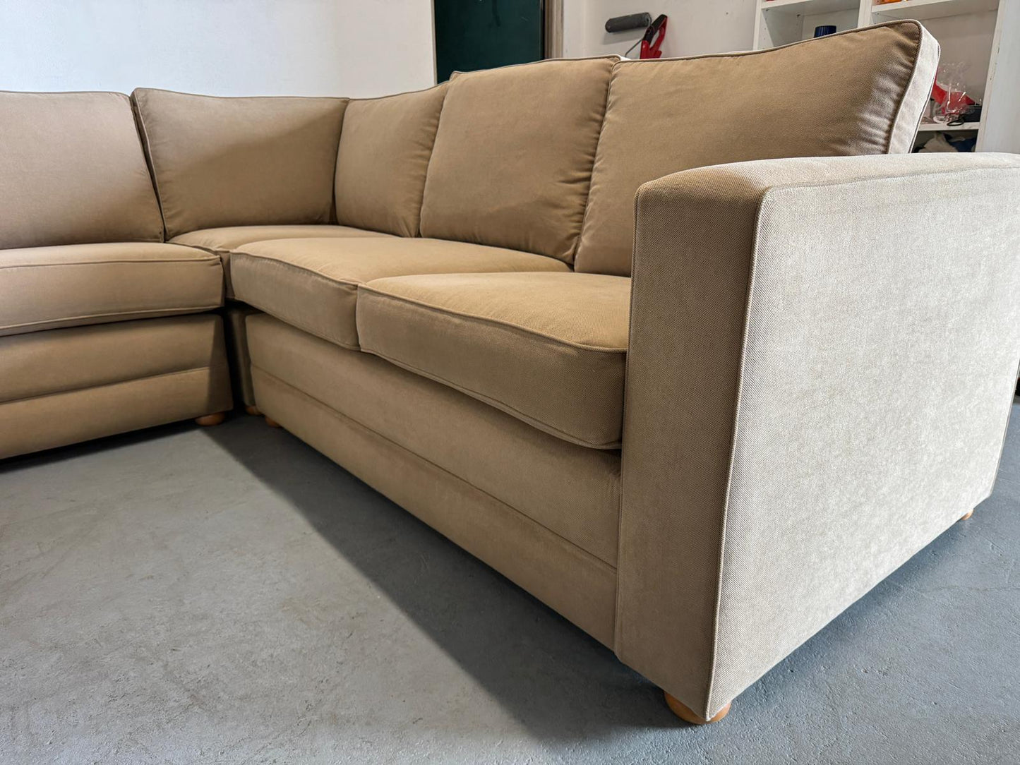 ⭐️ Australian made corner sofa  | Pre-owned – Steam cleaned | SYDNEY WIDE DELIVERY