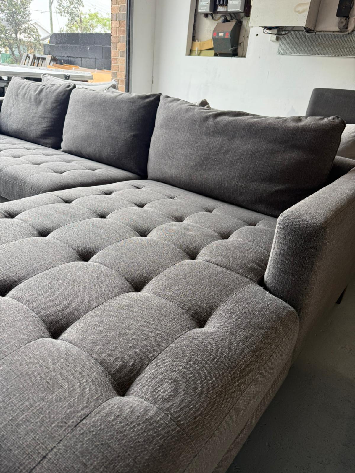 ⭐️ Freedom Marley L shape sofa  Sofa | Pre-owned – Steam cleaned | SYDNEY WIDE DELIVERY