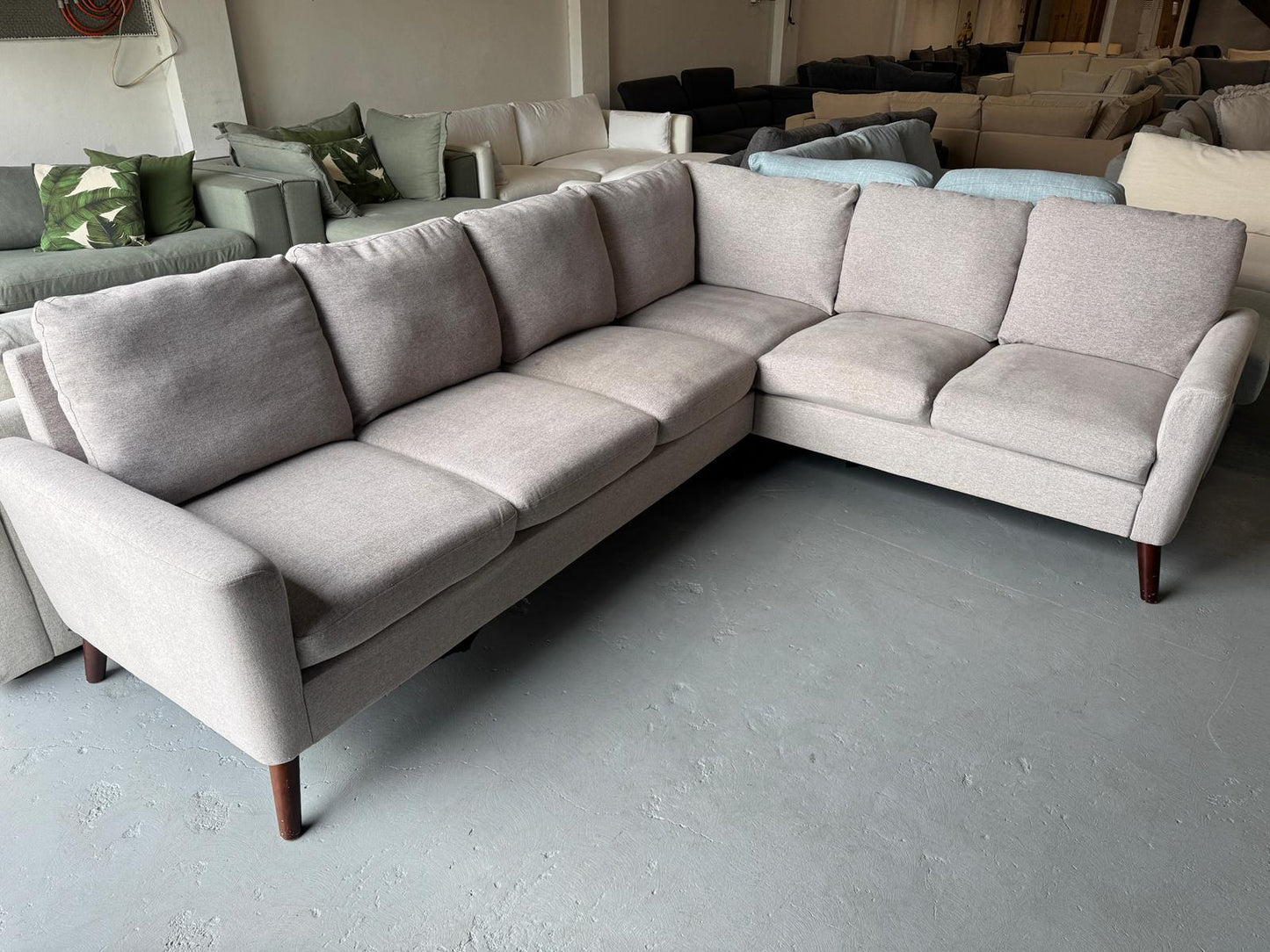 ⭐️ Corner grey Sofa | Pre-owned – Steam cleaned | SYDNEY WIDE DELIVERY