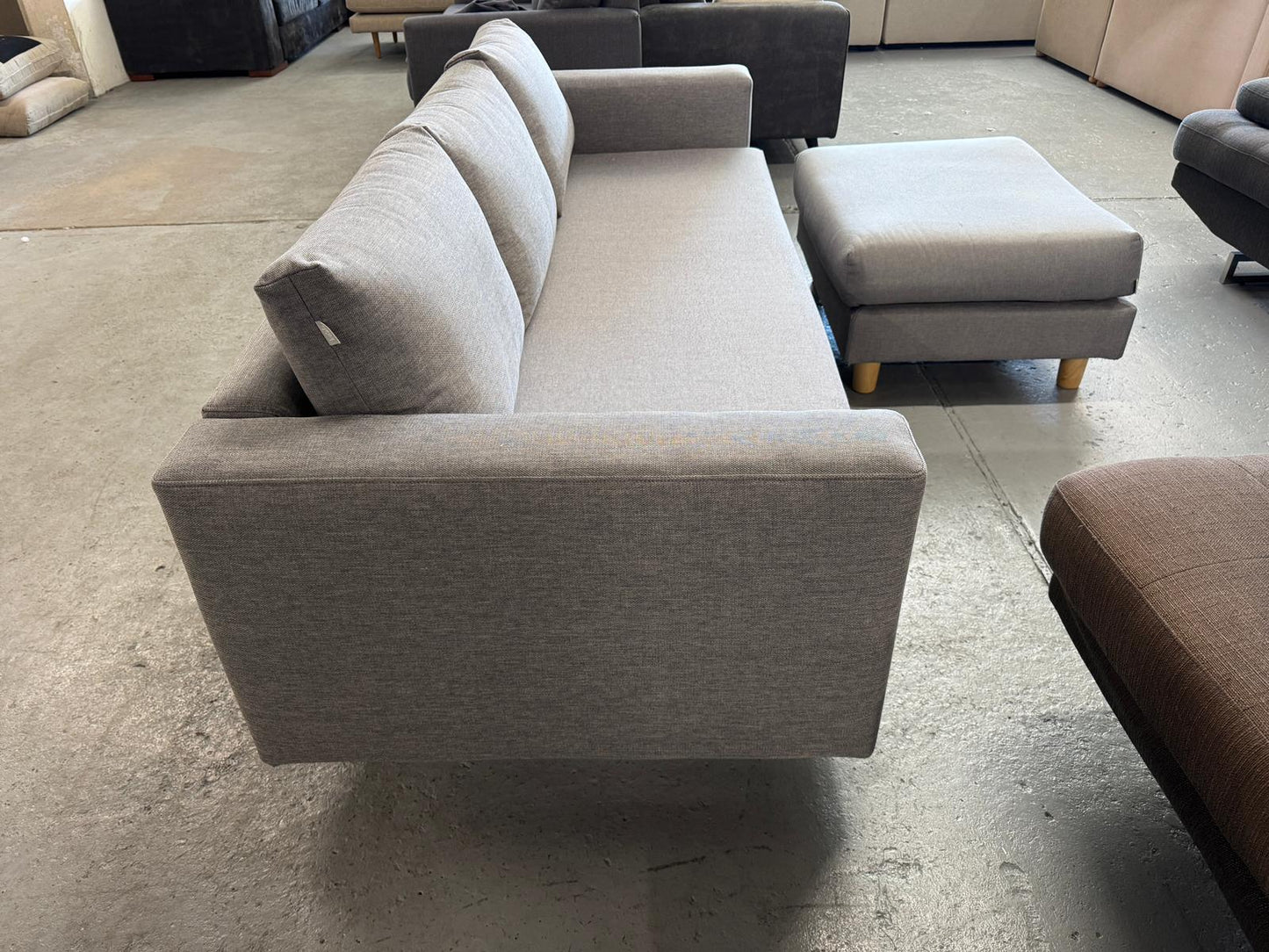 ⭐️ Koala sofa with ottoman| Pre-owned – Steam cleaned | SYDNEY WIDE DELIVERY