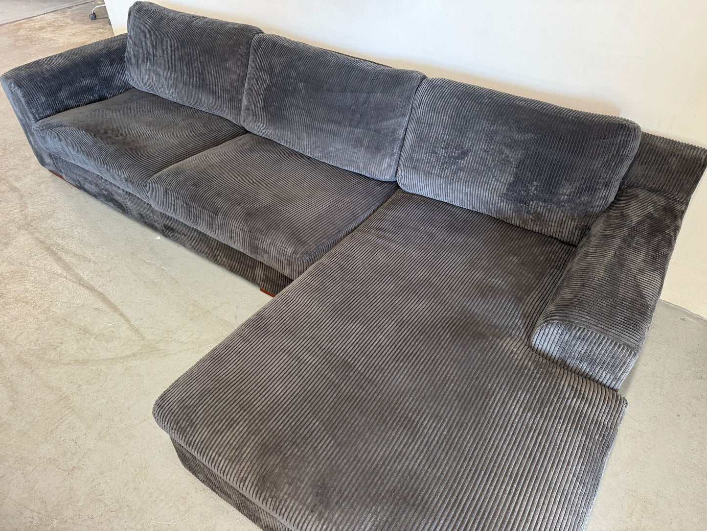 ⭐️Plush L-shape sofa | Pre-owned – Steam cleaned | SYDNEY WIDE DELIVERY