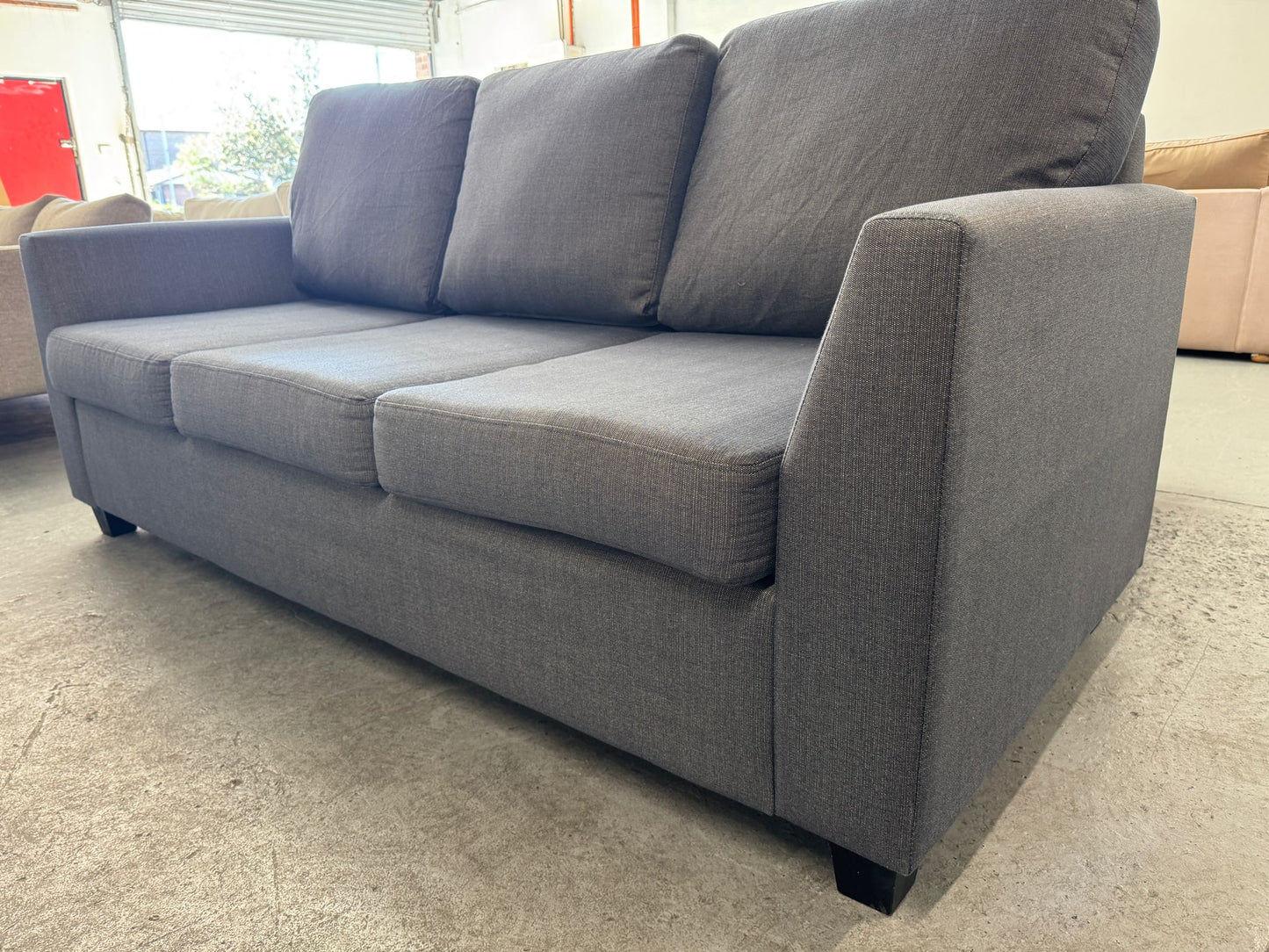 ⭐️ Ashley design furniture | Pre-owned – Steam cleaned | SYDNEY WIDE DELIVERY