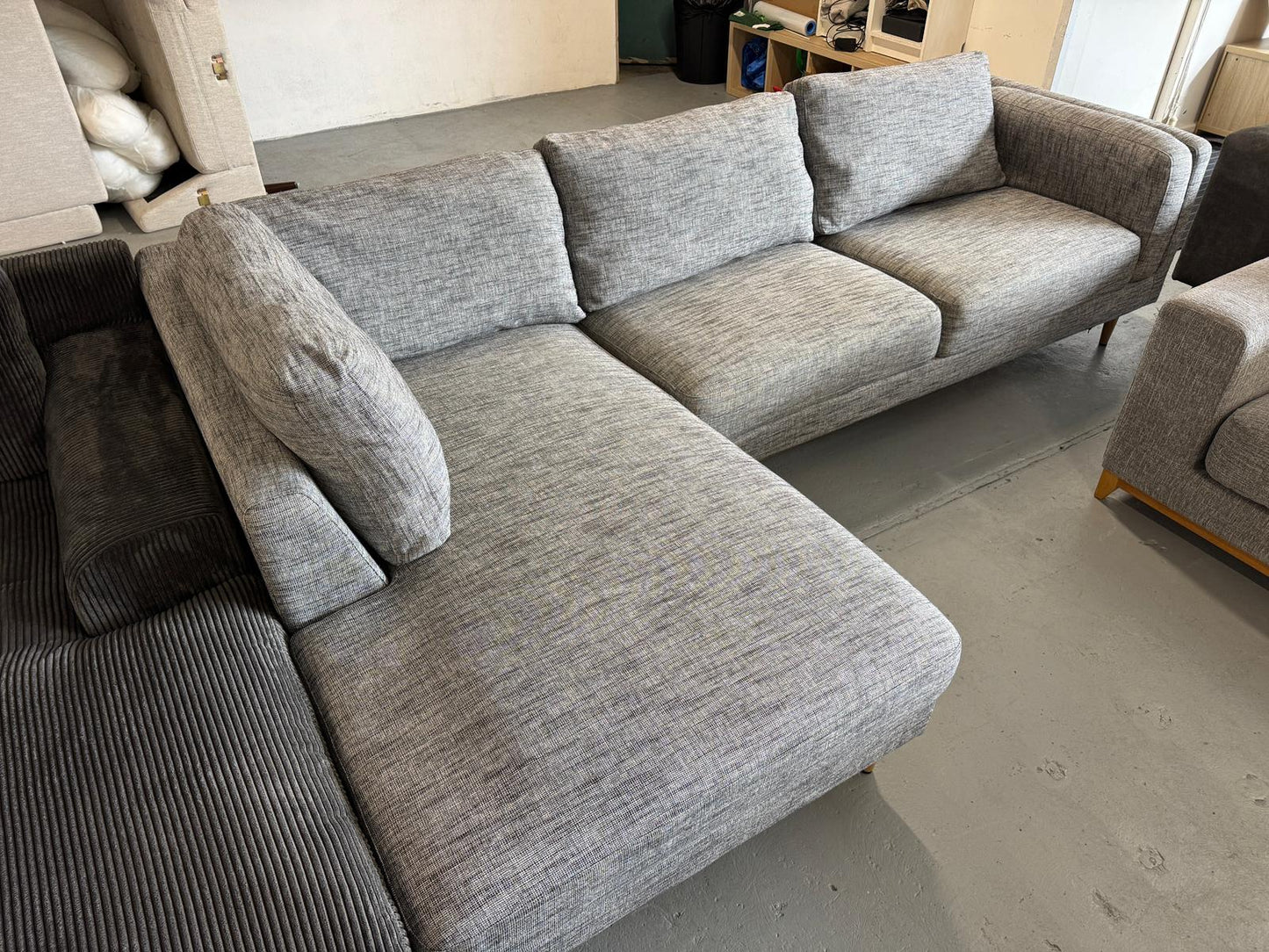 ⭐️Lounge lovers L-shape sofa | Pre-owned – Steam cleaned | SYDNEY WIDE DELIVERY