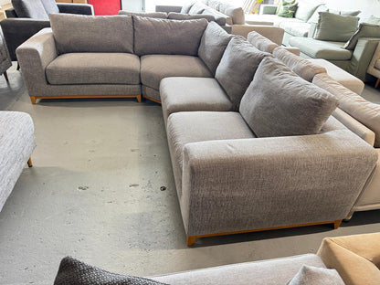 ⭐️Nick Scali Corner sofa | Pre-owned – Steam cleaned | SYDNEY WIDE DELIVERY