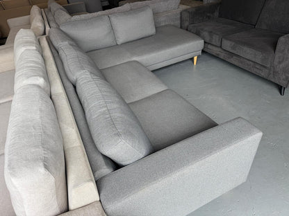 ⭐️Lounge lovers L-shape sofa| Pre-owned – Steam cleaned | SYDNEY WIDE DELIVERY