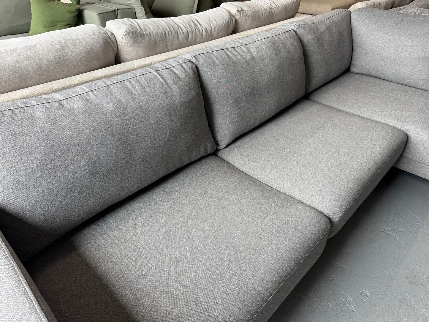 ⭐️Lounge lovers L-shape sofa| Pre-owned – Steam cleaned | SYDNEY WIDE DELIVERY