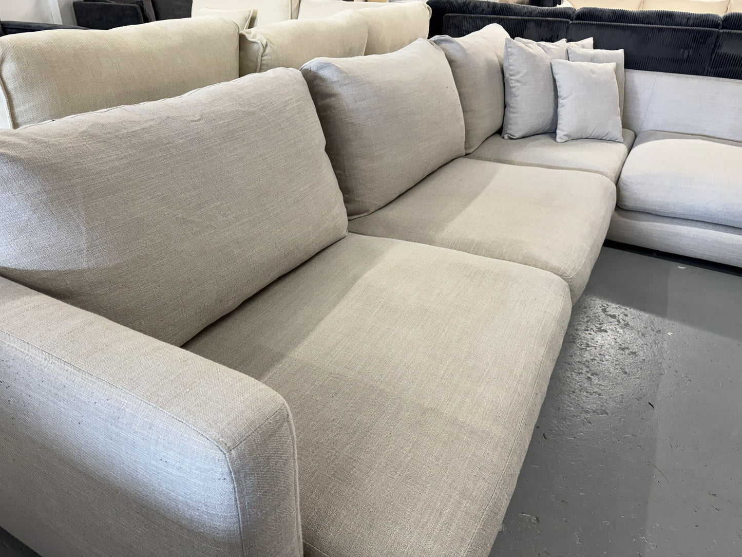 ⭐️Freedom Long Island | Pre-owned – Steam cleaned | SYDNEY WIDE DELIVERY