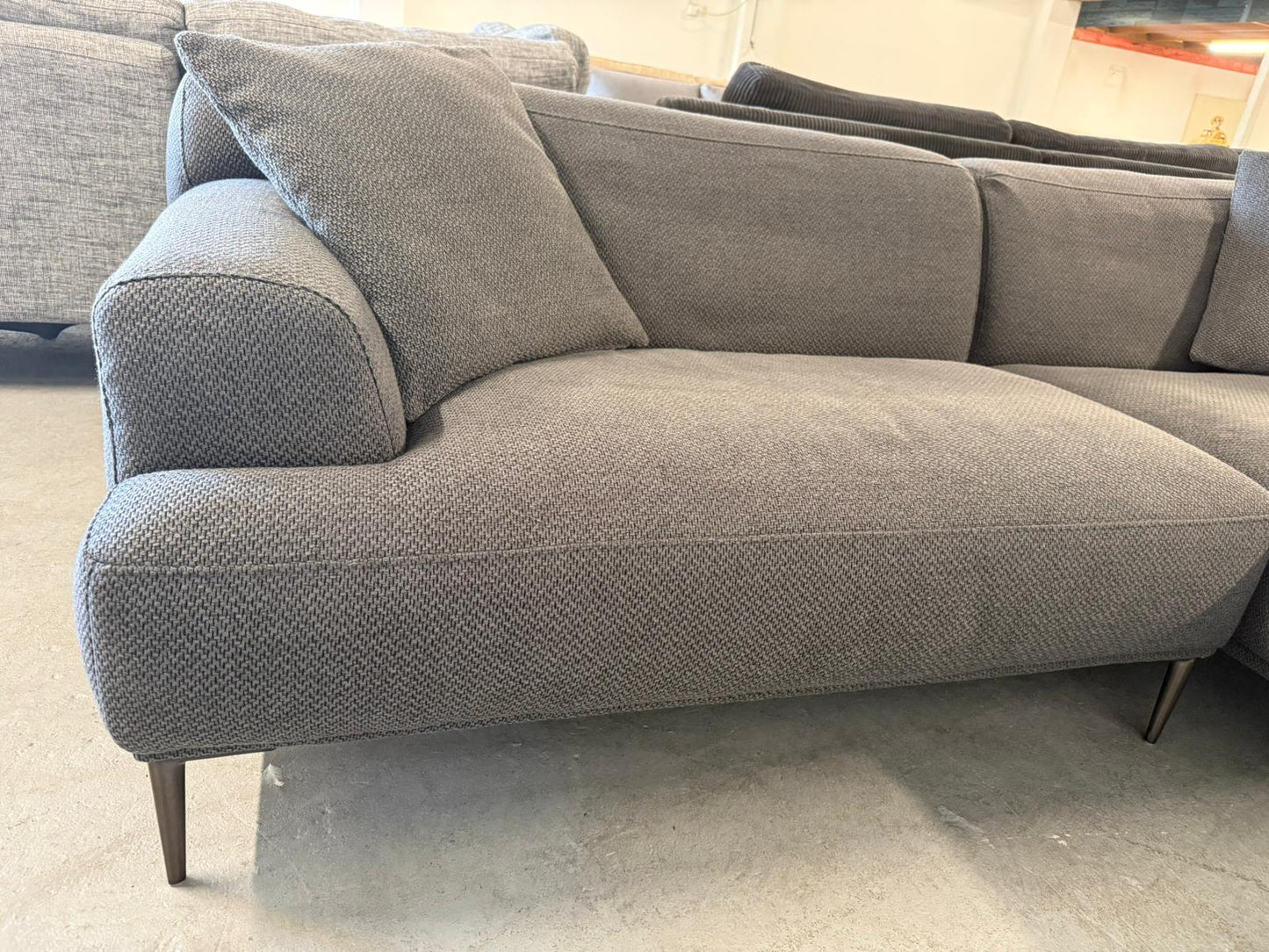 ⭐️Brosa charcoal L shape sofa | Pre-owned – Steam cleaned | SYDNEY WIDE DELIVERY