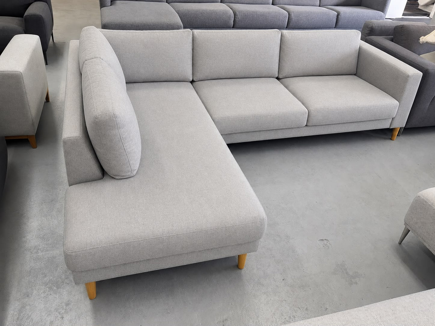⭐️Focus On corner sofa | Pre-owned – Steam cleaned | SYDNEY WIDE DELIVERY