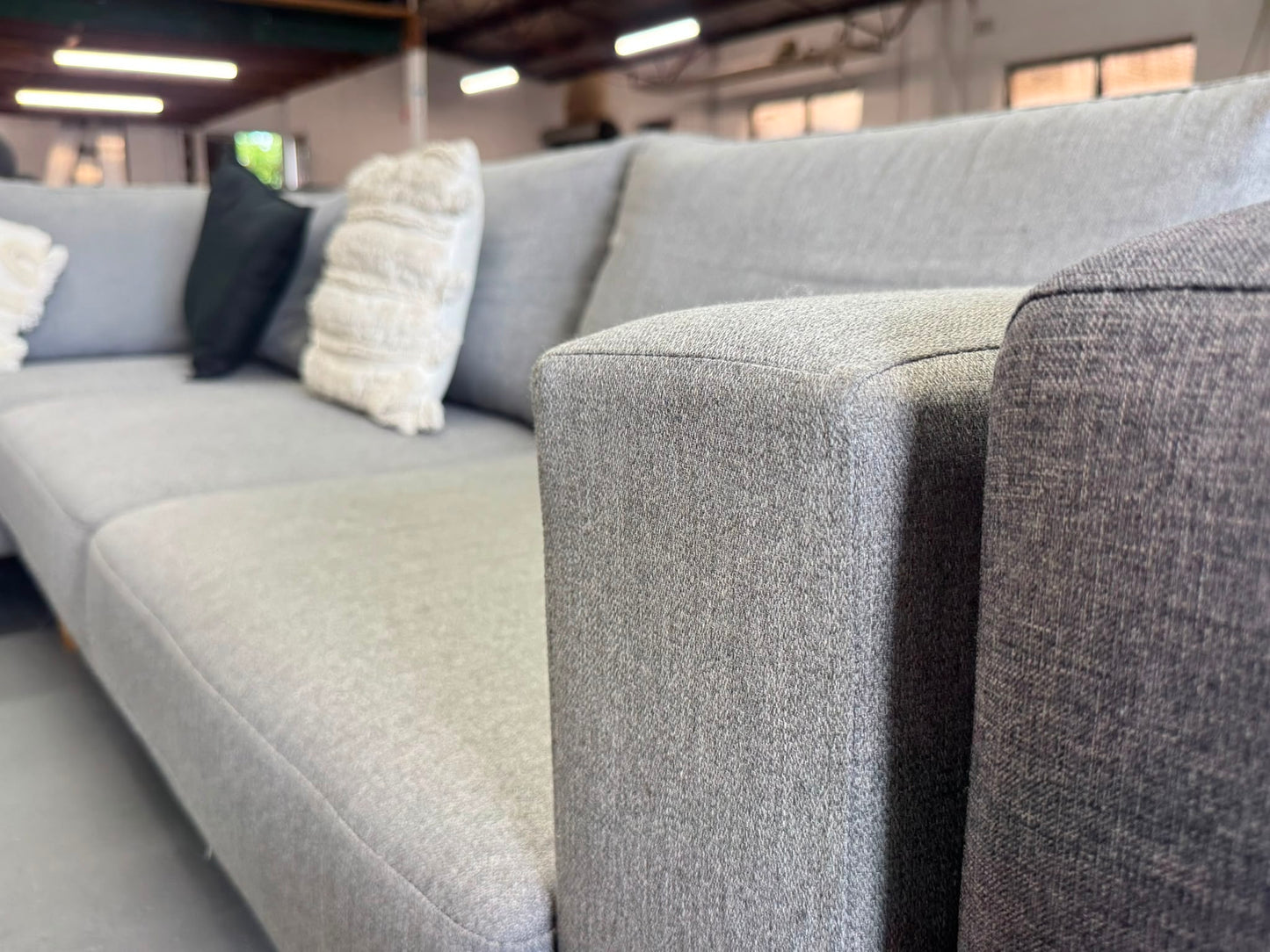 ⭐️Focus On corner sofa | Pre-owned – Steam cleaned | SYDNEY WIDE DELIVERY
