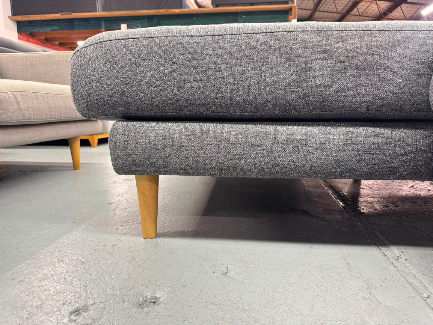 ⭐️Focus On L-shape sofa with adjustable headrest | Pre-owned – Steam cleaned | SYDNEY WIDE DELIVERY