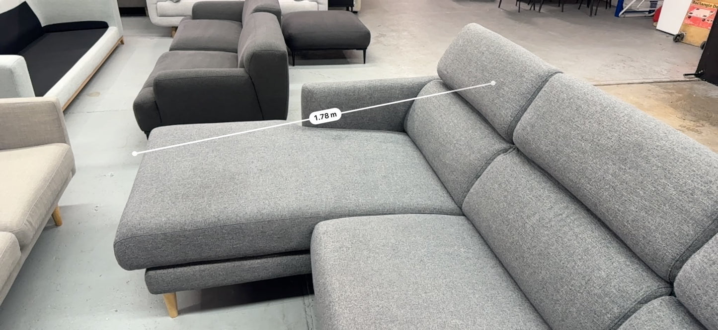 ⭐️Focus On L-shape sofa with adjustable headrest | Pre-owned – Steam cleaned | SYDNEY WIDE DELIVERY