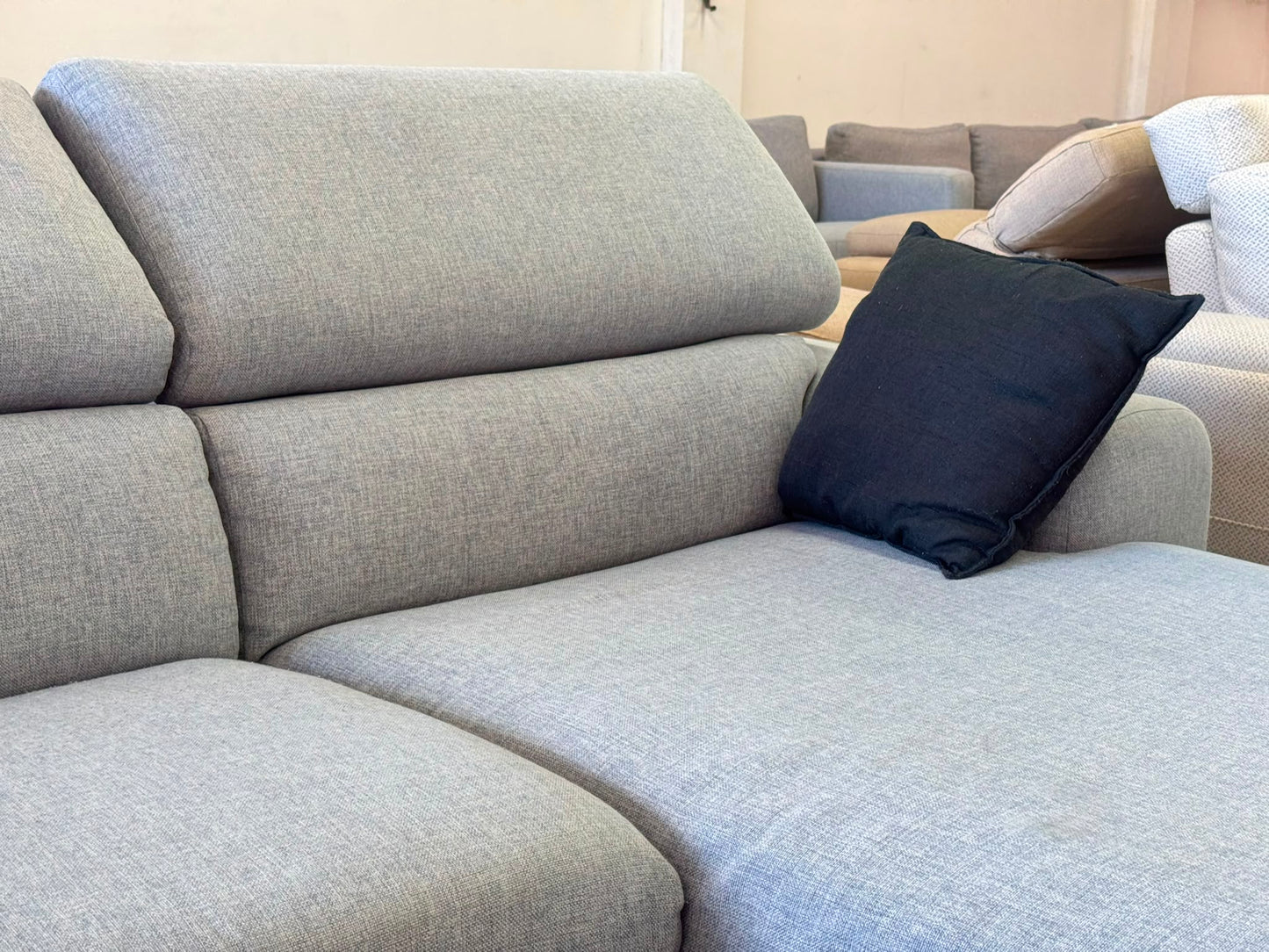 ⭐️Plush L shape with adjustable headrest | Pre-owned – Steam cleaned | SYDNEY WIDE DELIVERY